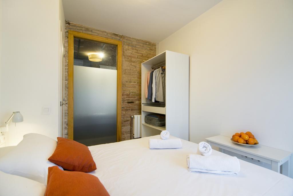 Happy People Gaudi Sant Pau Apartments Barcelona Exterior photo